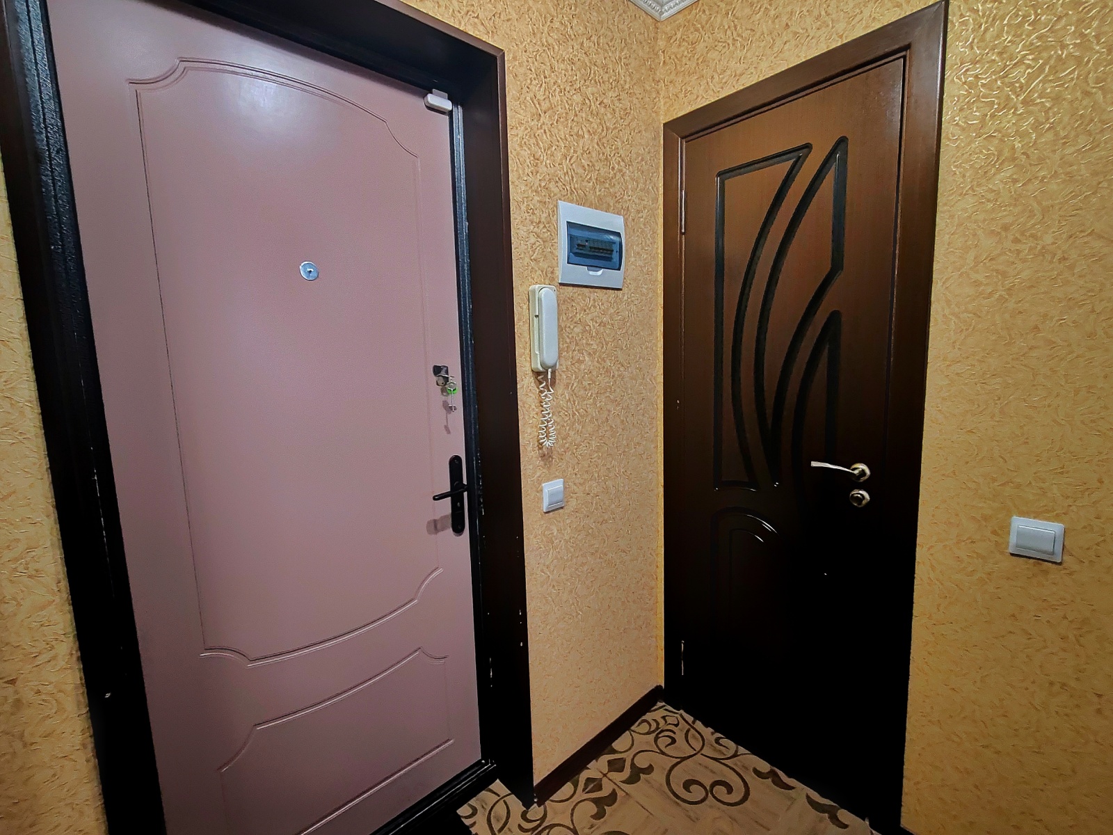 Однушка возле онкоцентра на Октябрьской 